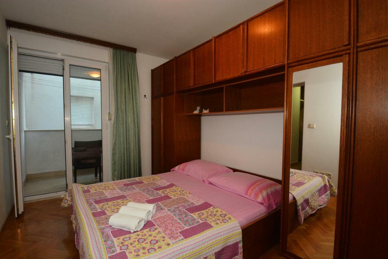 Apartman Vanja Omis Bagian luar foto